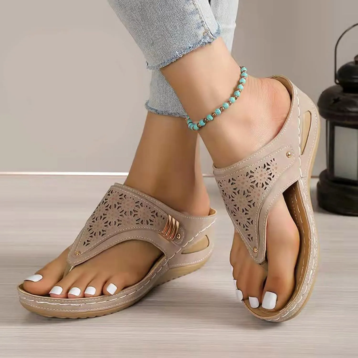 Work Sandals for Women 2025 Solid Color Leather Hollowed Out Carved Slippers Toe Clip Thick Sole Sandal for Ladies